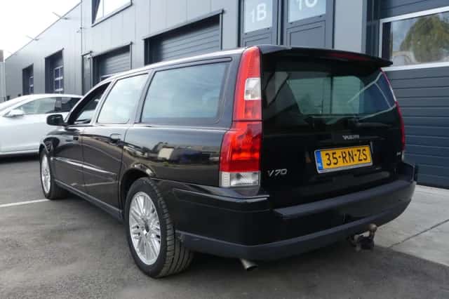 Volvo V70 (2005) thumbnail 5