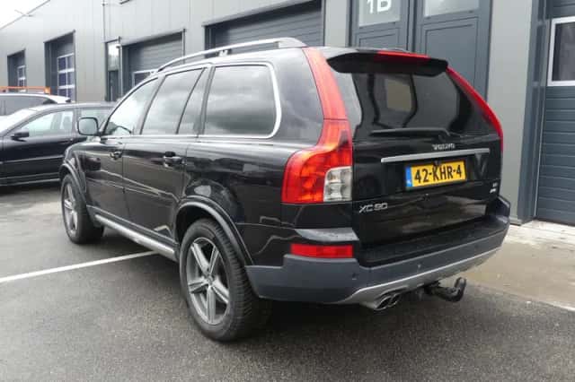 Volvo XC90 (2010) thumbnail 5