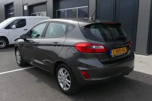 Ford Fiesta (2018) thumbnail 5