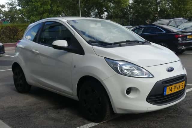 Ford Ka (2011) thumbnail 3