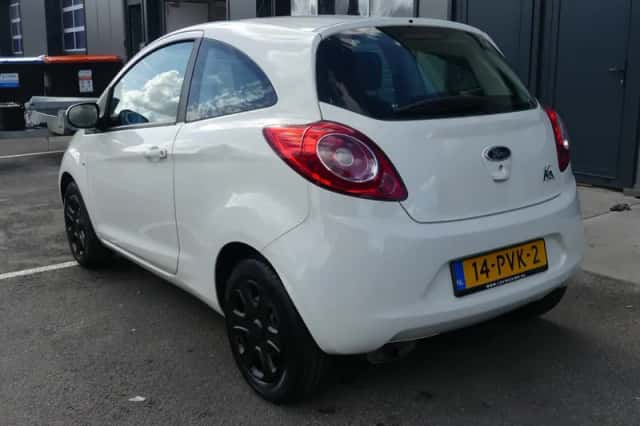 Ford Ka (2011) thumbnail 5
