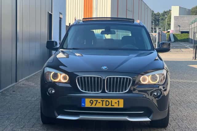 BMW X1 (2012) thumbnail 5
