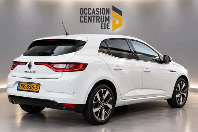 Renault Mégane (2018) thumbnail 3
