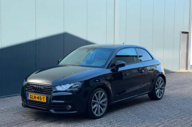 Audi A1 (2010) thumbnail 6