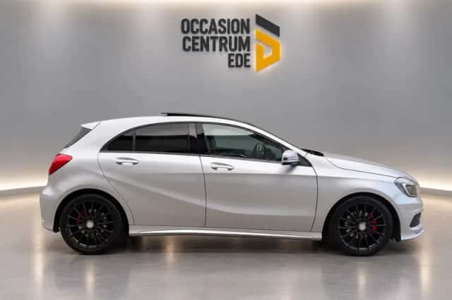 Mercedes-Benz A-Klasse (2013) thumbnail 2