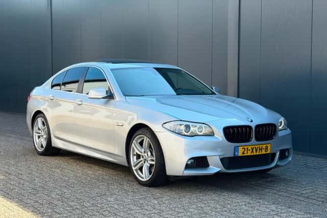 BMW 5-Serie (2012) thumbnail 1