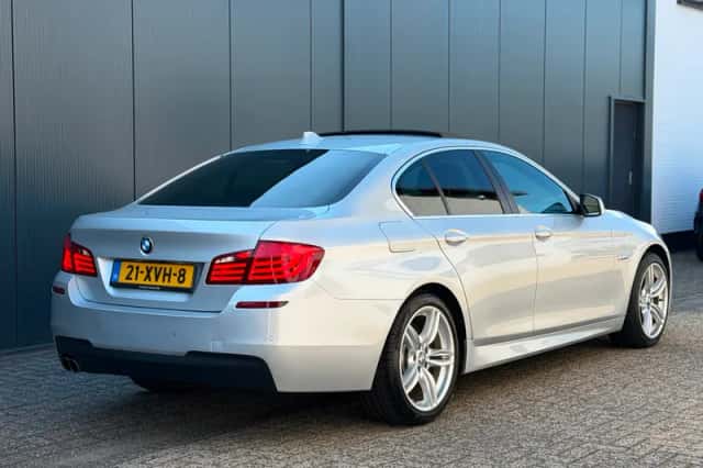 BMW 5-Serie (2012) thumbnail 3