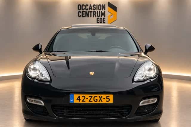 Porsche Panamera (2010) thumbnail 6