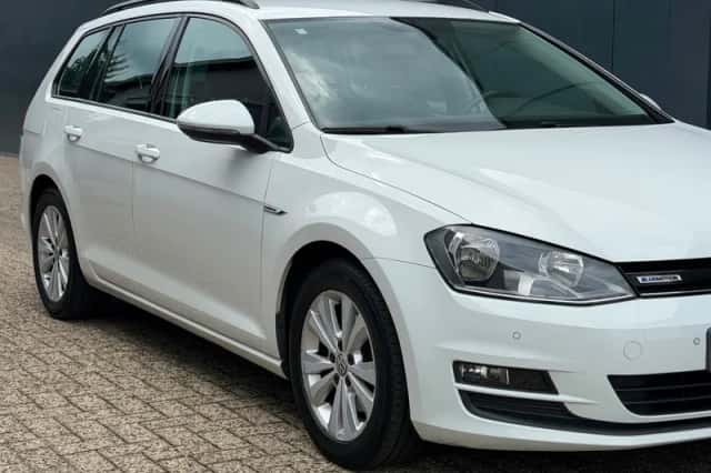 Volkswagen Golf (2015) thumbnail 6