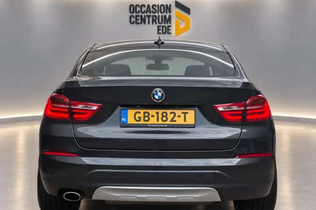 BMW X4 (2015) thumbnail 4