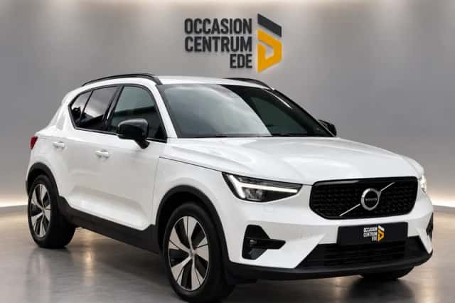 Volvo XC40 (2023) thumbnail 1