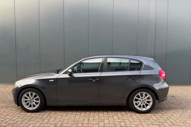 BMW 1-Serie (2007) thumbnail 6