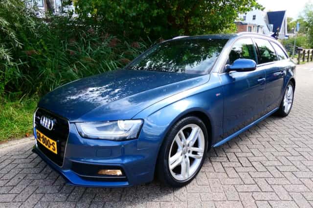 Audi A4 (2015) thumbnail 1