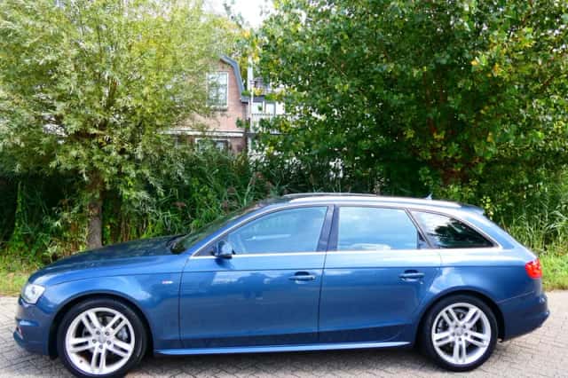 Audi A4 (2015) thumbnail 4
