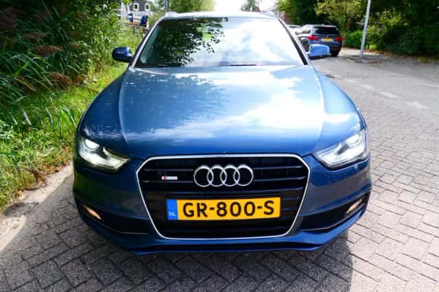 Audi A4 (2015) thumbnail 6