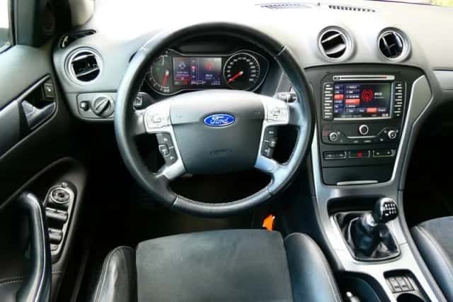 Ford Mondeo (2013) thumbnail 2