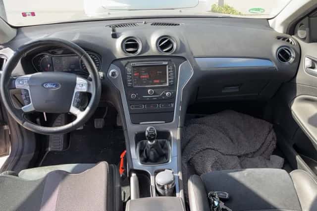 Ford Mondeo (2013) thumbnail 3