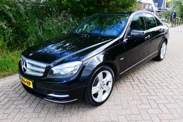 Mercedes-Benz C-Klasse (2010) thumbnail 1