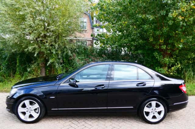 Mercedes-Benz C-Klasse (2010) thumbnail 4