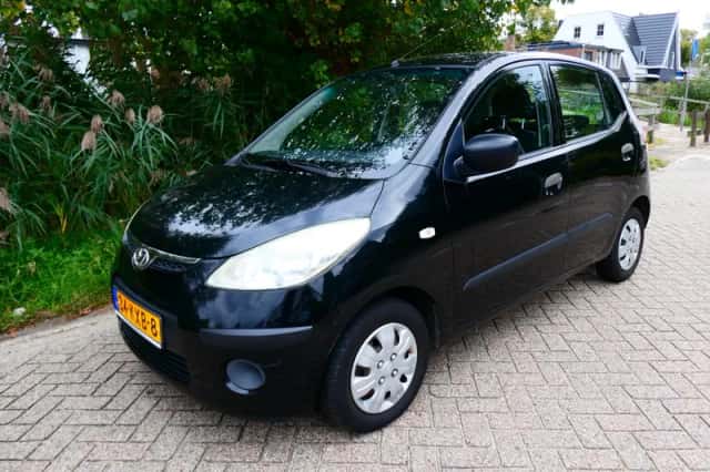 Hyundai i10 (2010) thumbnail 1