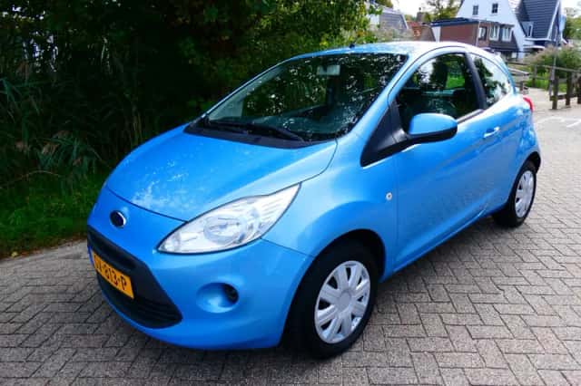 Ford Ka (2015) thumbnail 1