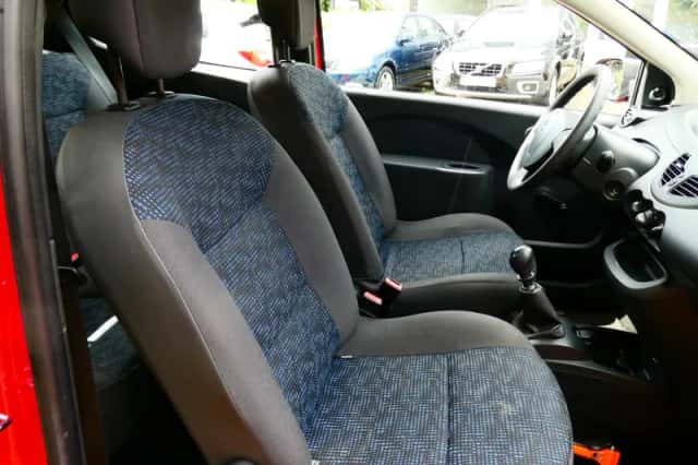 Renault Twingo (2012) thumbnail 3