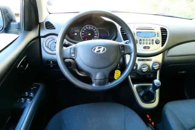 Hyundai i10 (2012) thumbnail 2