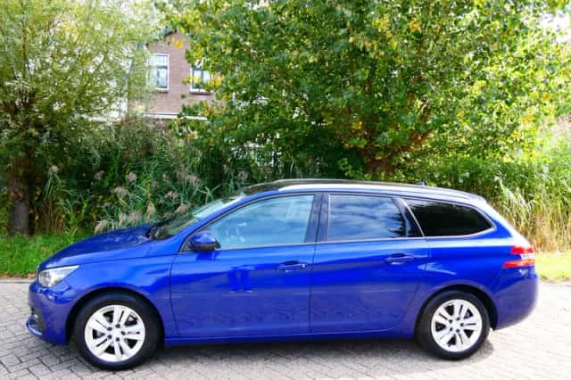 Peugeot 308 (2018) thumbnail 4