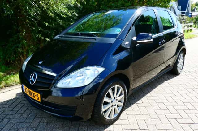 Mercedes-Benz A-Klasse (2011) thumbnail 1