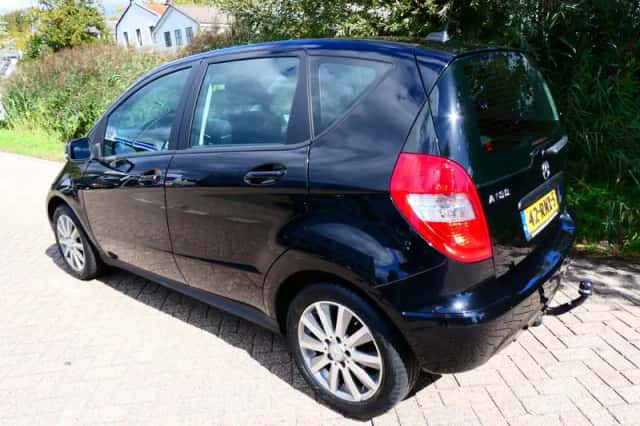 Mercedes-Benz A-Klasse (2011) thumbnail 5