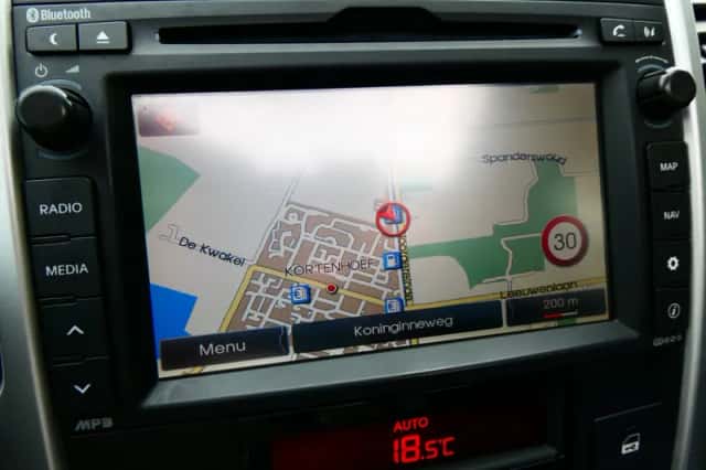 Kia Venga (2015) thumbnail 2