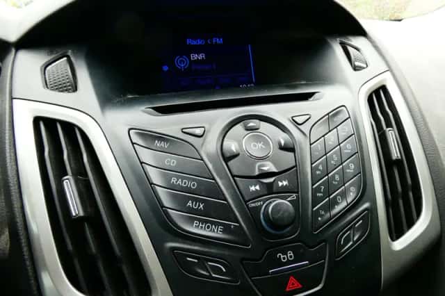 Ford Focus (2012) thumbnail 3