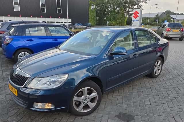 Škoda Octavia (2012) thumbnail 1
