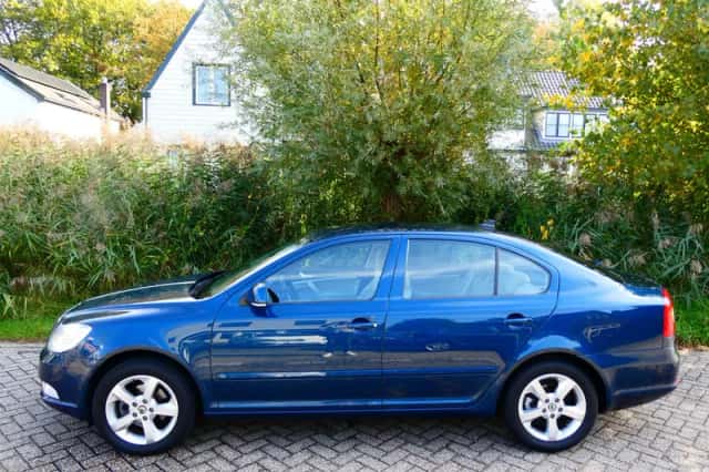 Škoda Octavia (2012) thumbnail 4