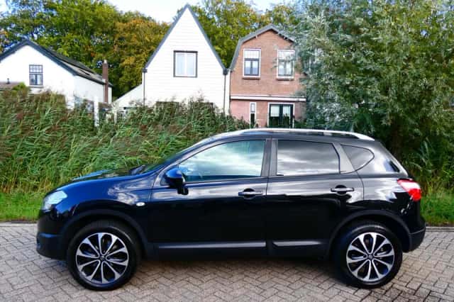 Nissan Qashqai (2012) thumbnail 4
