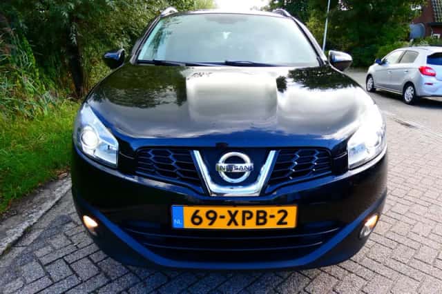 Nissan Qashqai (2012) thumbnail 6