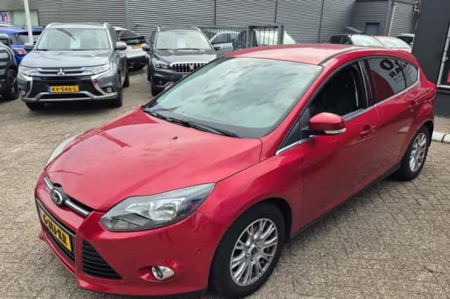 Ford Focus (2011) thumbnail 1