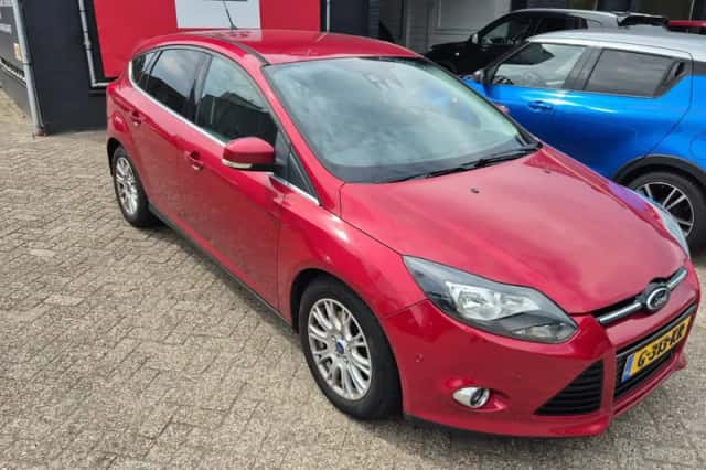 Ford Focus (2011) thumbnail 5