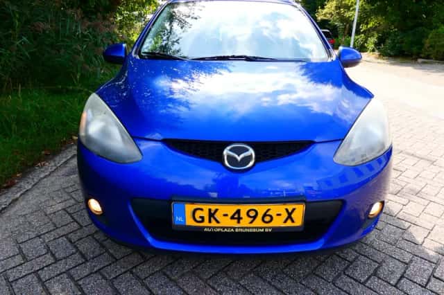 Mazda 2 (2008) thumbnail 6
