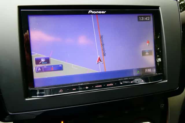 Mazda 6 (2010) thumbnail 3