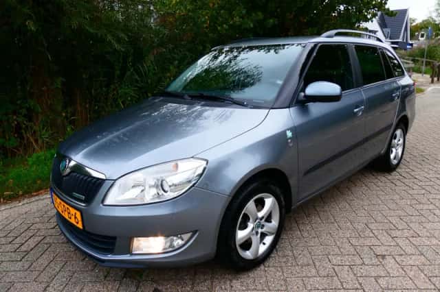 Škoda Fabia (2012) thumbnail 1