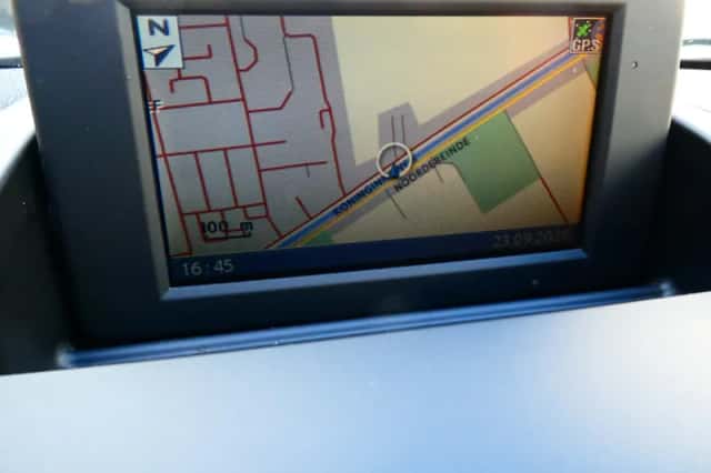 BMW X3 (2005) thumbnail 3