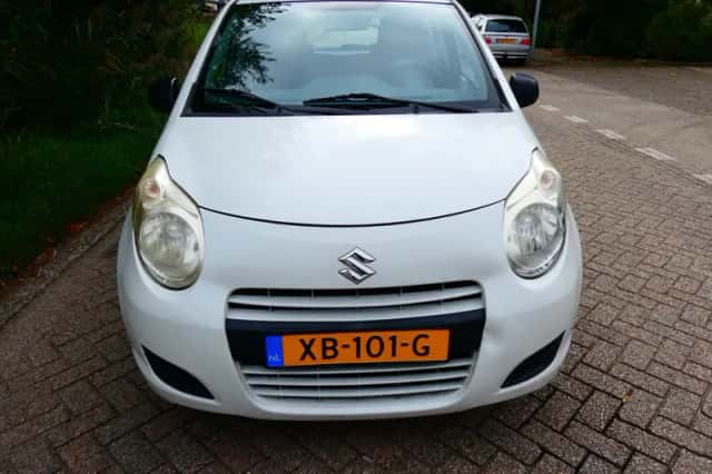 Suzuki Alto (2013) thumbnail 6