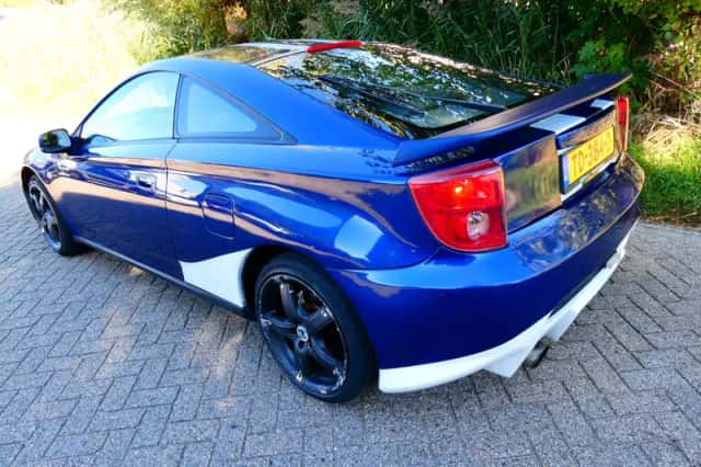 Toyota Celica (2004) thumbnail 5