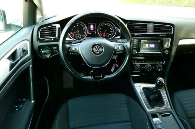 Volkswagen Golf (2014) thumbnail 2