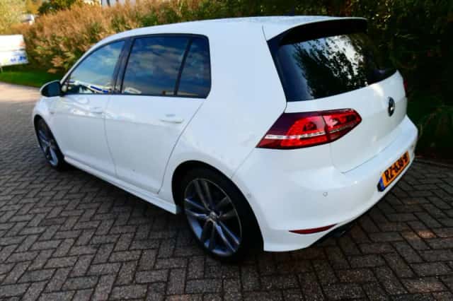 Volkswagen Golf (2014) thumbnail 5