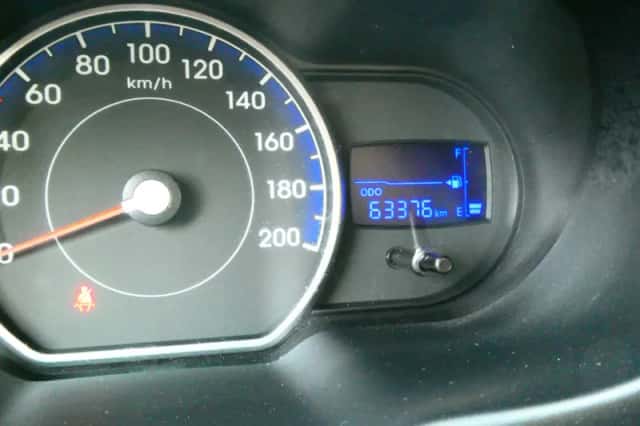 Hyundai i10 (2012) thumbnail 3