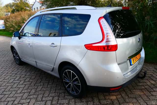 Renault Grand Scénic (2013) thumbnail 5