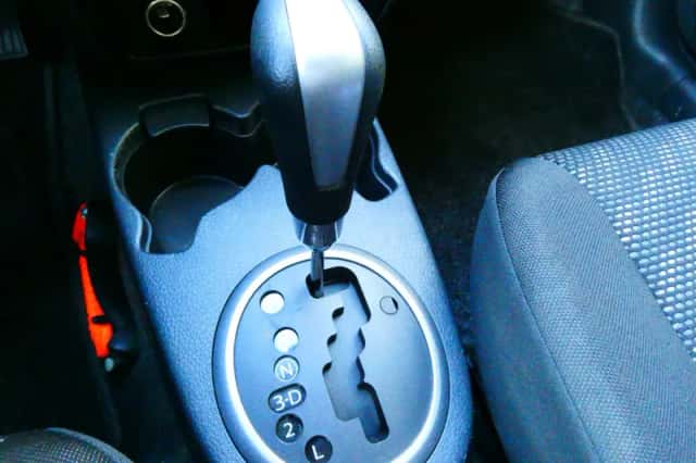 Suzuki SX4 (2009) thumbnail 3