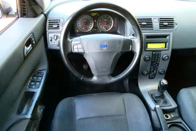 Volvo V50 (2005) thumbnail 2